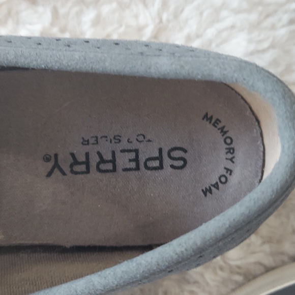 Size 7 Serry slip ons - Picture 6 of 7